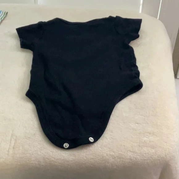 ONIES - Picture 7 of 11